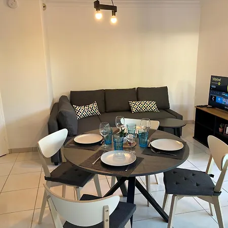 Appartamento Beachside With Pool & Garden In Juan Les Pins