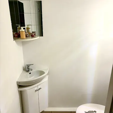 Beachside With Pool & Garden In Juan Les Pins Apartmán Antibes